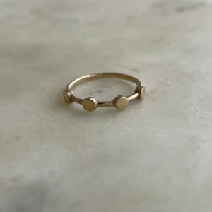 14K GOLD DOT TO DOT RING — NO STONE