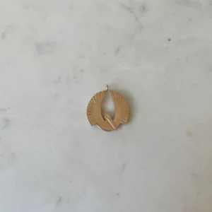 14K GOLD PELICAN RISING PENDANT — LARGE