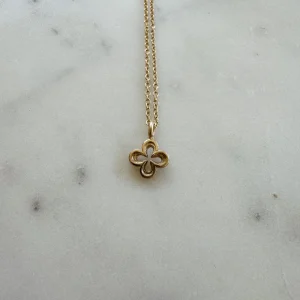 14K GOLD QUATREFOIL PENDANT — SMALL