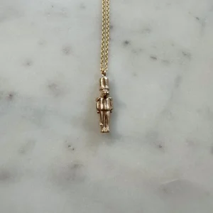 ALLIGATOR NUTCRACKER PENDANT