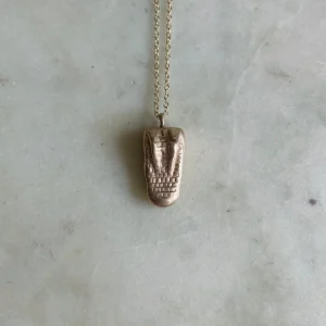 ARCHIVE — 14K GOLD ALLIGATOR PENDANT