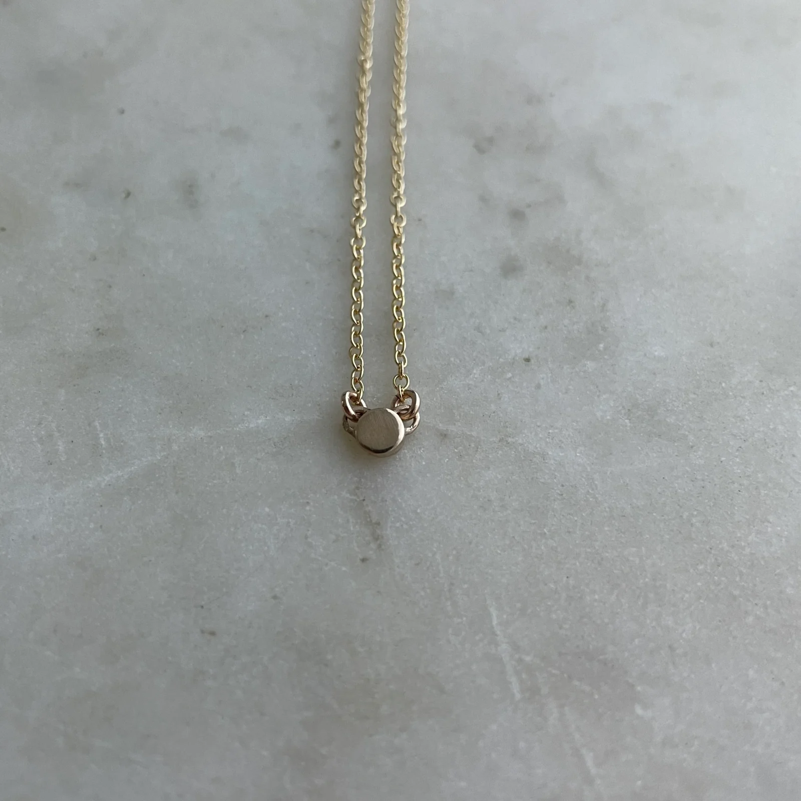 ARCHIVE — 14K GOLD GRACE BAR NECKLACE — NO STONE