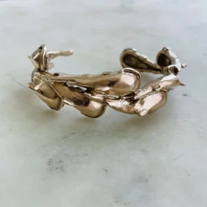 ARCHIVE — CATFISH CUFF