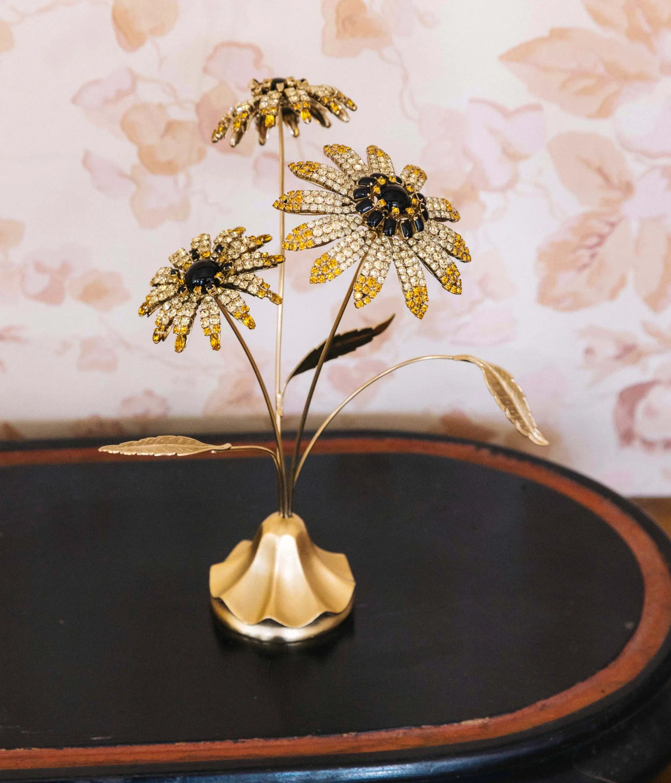 Black-Eyed Susan Flower Specimen - Image 2