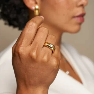 Diamond in a Fold Ring 18KY