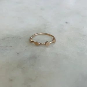 DOT TO DOT RING — NO STONE