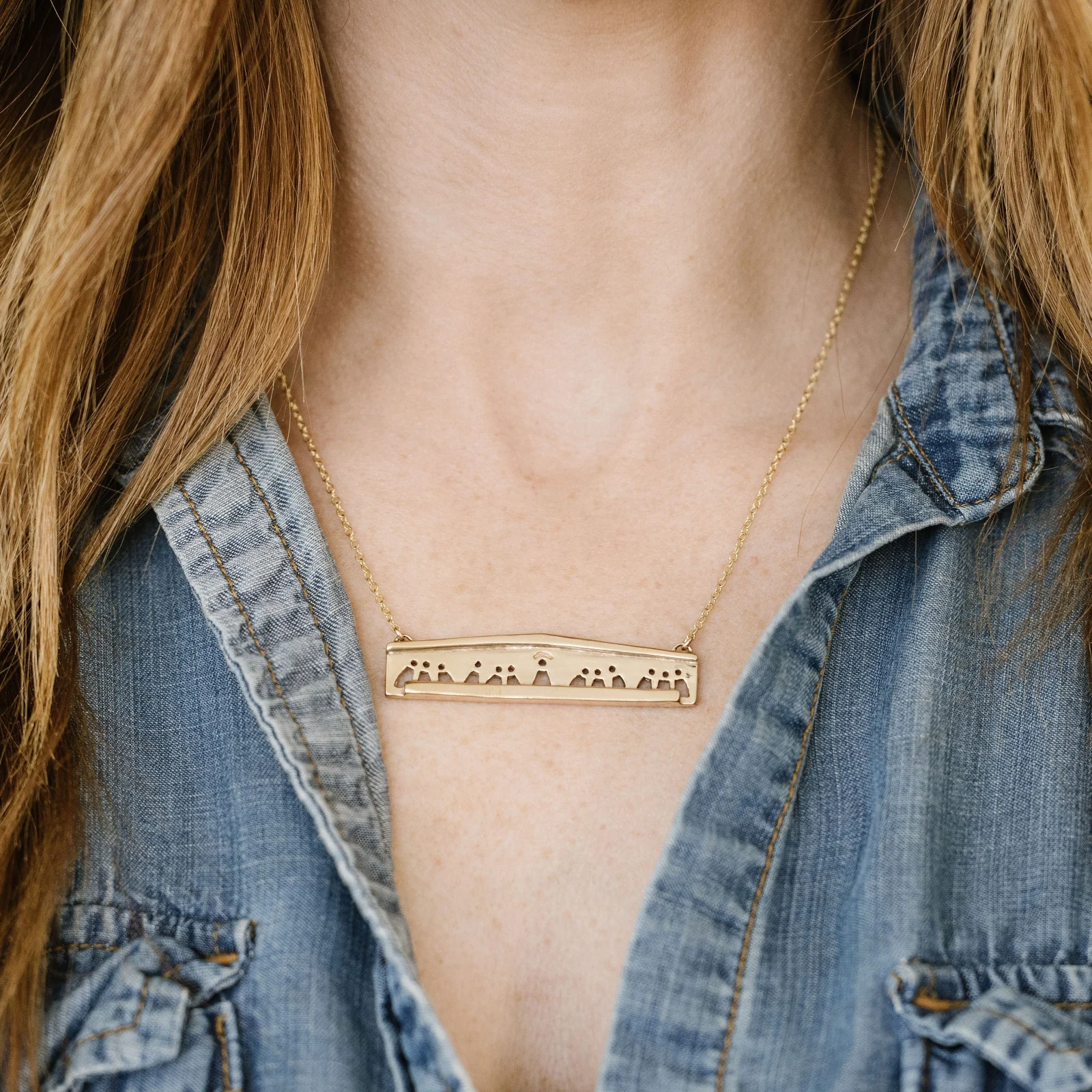 LAST SUPPER BAR NECKLACE - Image 2