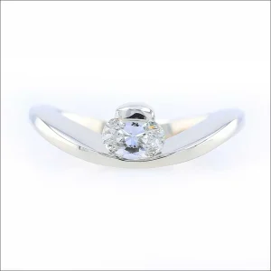 Open Wave Oval Diamond Engagement Ring 18KW