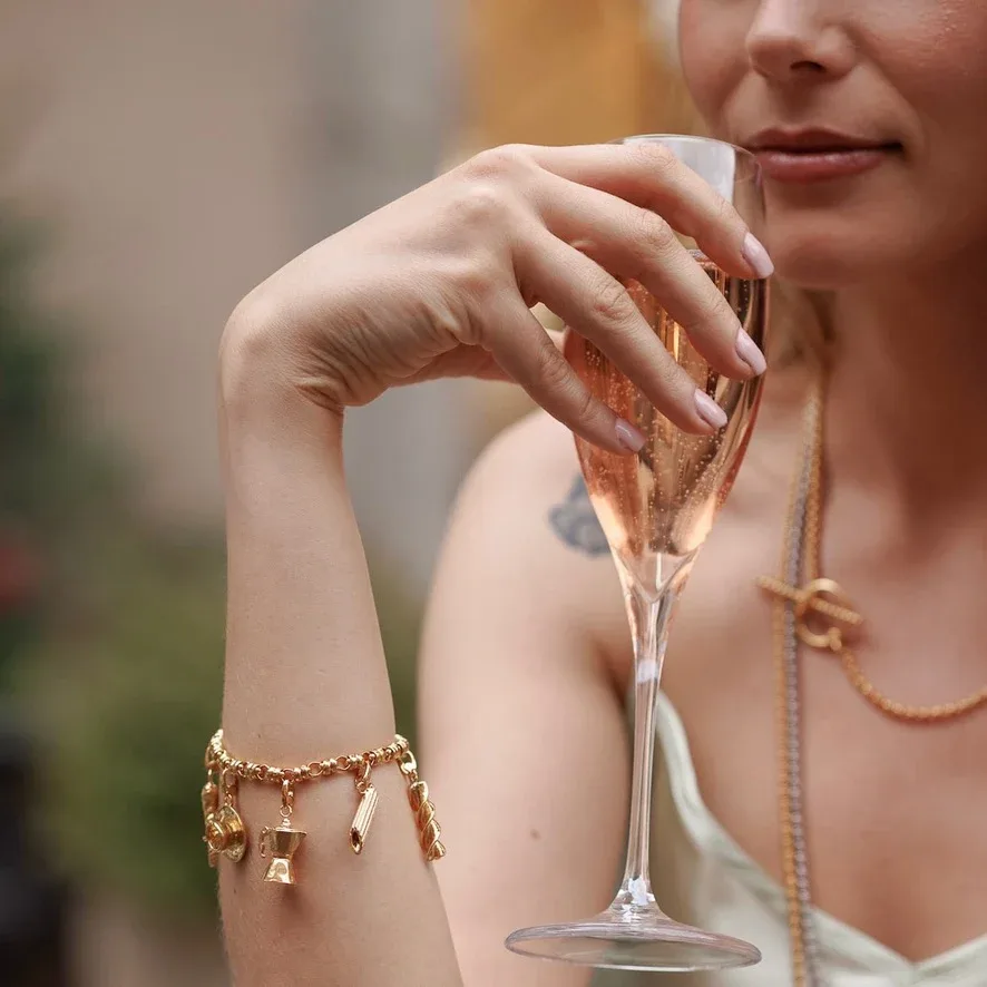 Pipa Rigata Pasta Charm in Gold - Image 2