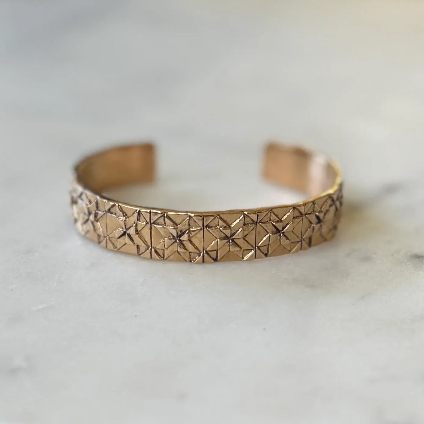 QUILT SQUARE CUFF — ONE ROW