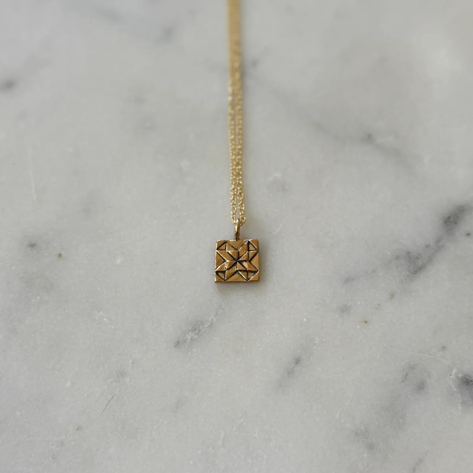QUILT SQUARE PENDANT