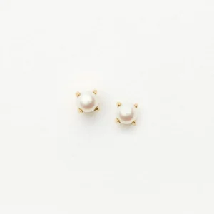 Solid Gold Pearl Stud Earrings | 9ct Solid Yellow Gold/Pearl