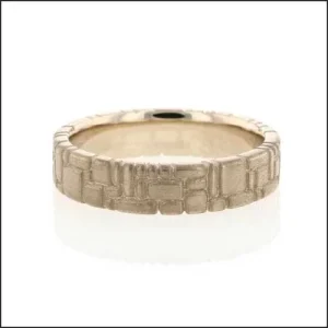 Stone Wall Wedding Band 14KW