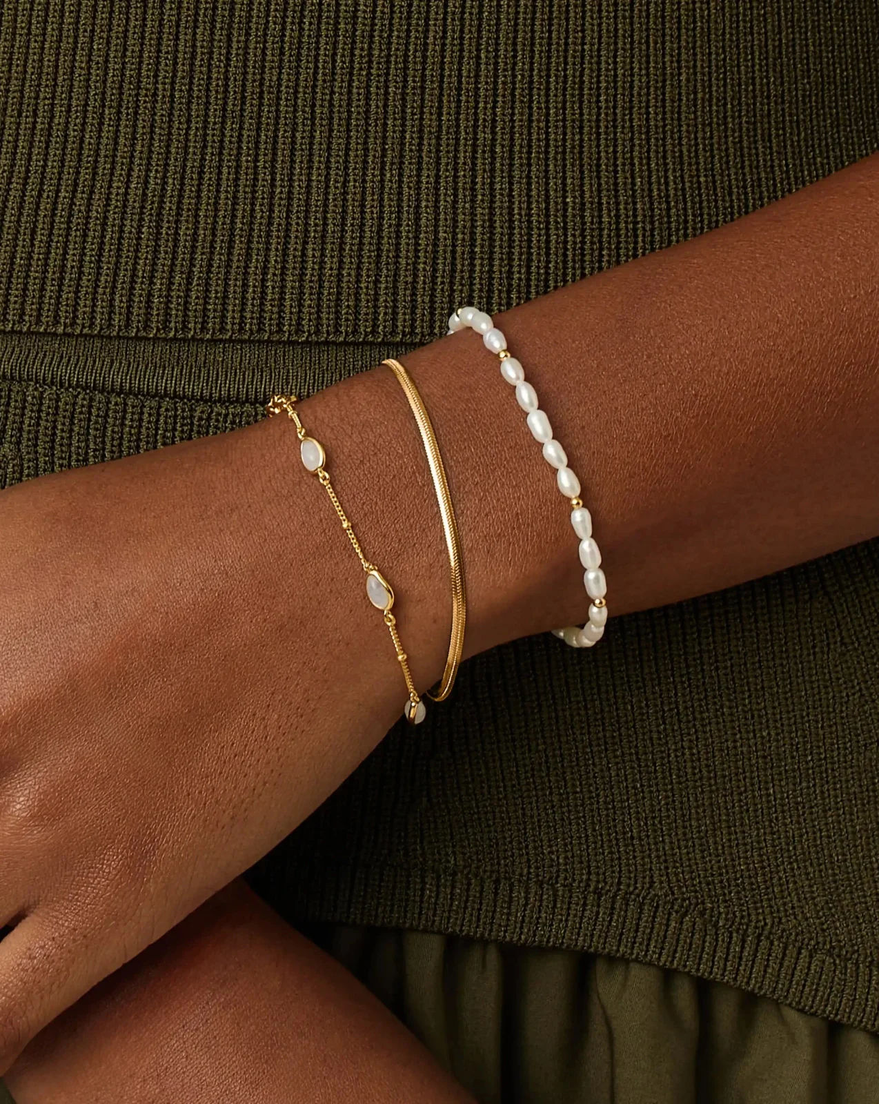 The Pearl-fect Trio Bracelet Set | 18ct Gold Plated/Pearl - Image 2
